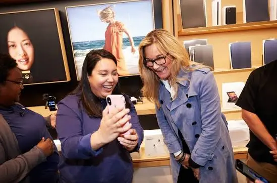 What Is the Apple Store Education Store?
