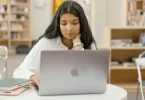 how much is apple education discount